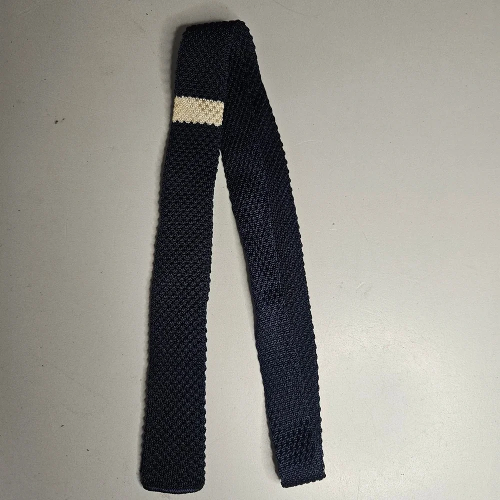 Vintage Mens Navy Blue Knit Tie Cream Stripe Square End Skinny Necktie‎